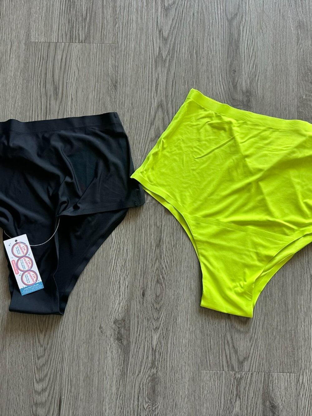 NEW with Tags 2 Cheek Boss No Show High Waisted Cheeky Panties Black Green Large